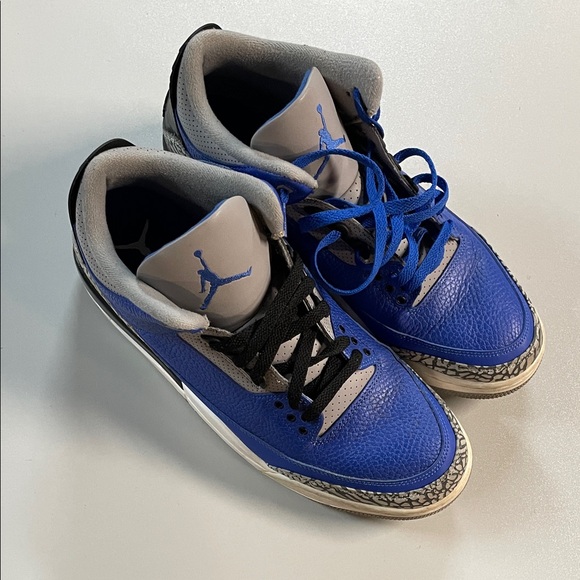 JORDAN Men\\'s Jordan 3 Retro Sneaker Size US 12 In Varsity Royal Cement